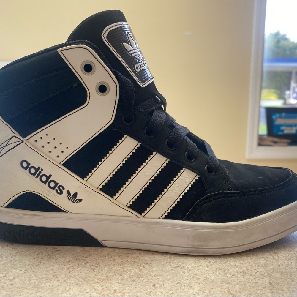 Adidas Men's Black and White Sneakers